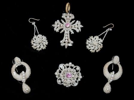 Suite of Seed Pearl Jewellery