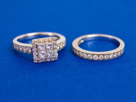 18ct White Gold Dress Ring