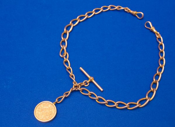 A 9ct Gold Watch Chain. A 9ct Gold Watch Chain.