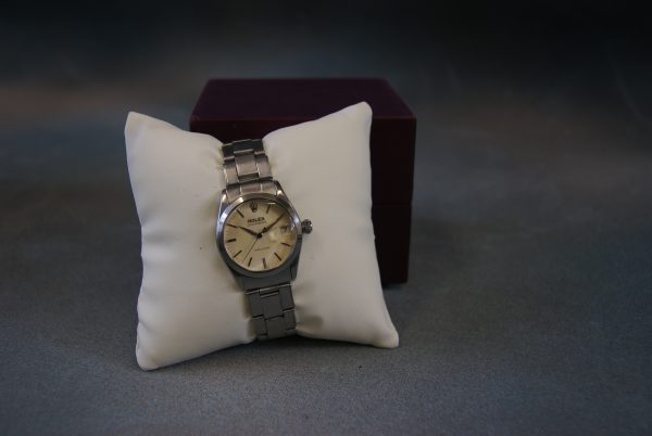 A Lady’s Rolex Oysterdate Wrist Watch.