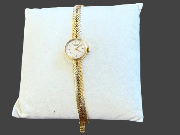 A Lady’s 18ct Gold “Longines” Wristwatch.