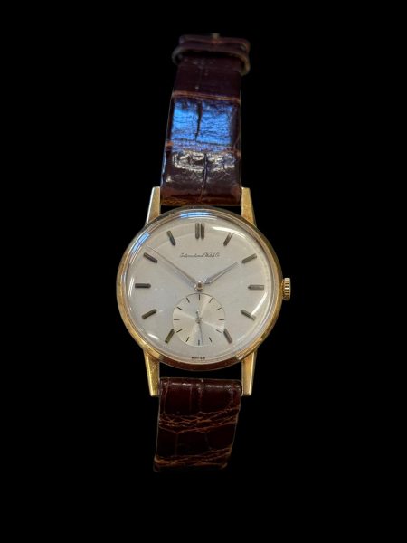A Gent’s 18ct Gold “International Watch Co” Wristwatch.